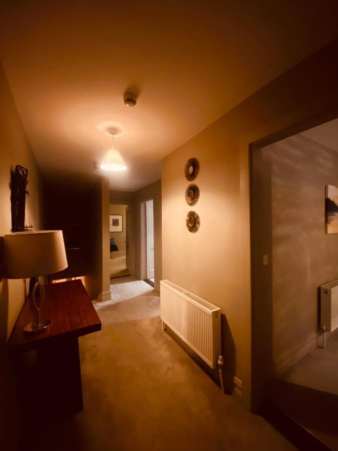 3 Bedroom Luxury Apartment Main Street Cashel  Eksteriør bilde