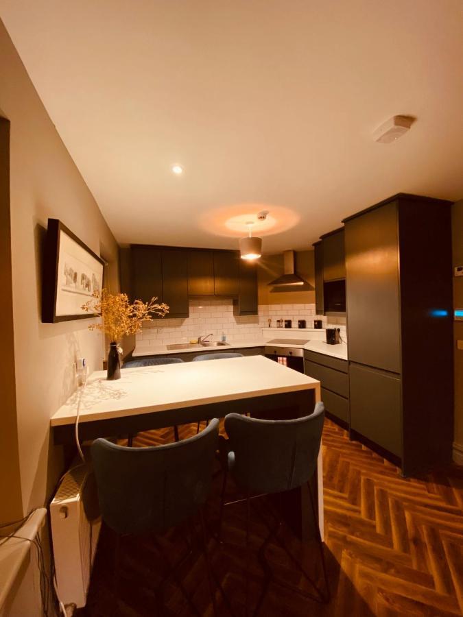 3 Bedroom Luxury Apartment Main Street Cashel  Eksteriør bilde