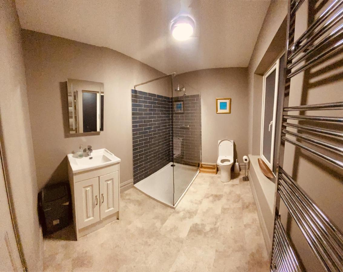 3 Bedroom Luxury Apartment Main Street Cashel  Eksteriør bilde
