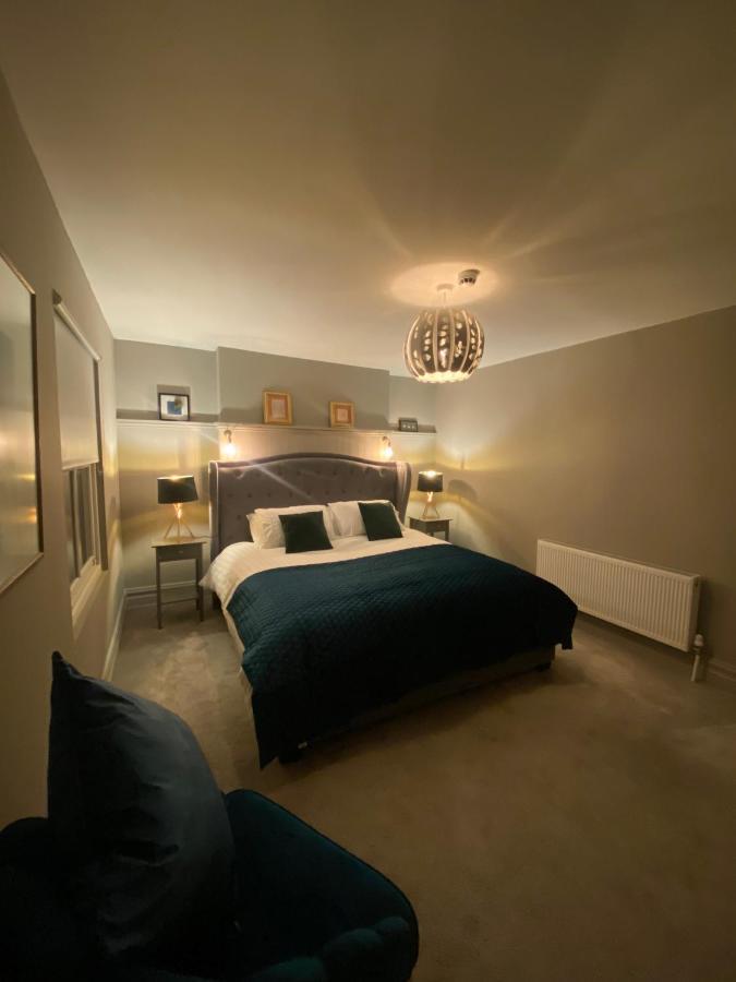 3 Bedroom Luxury Apartment Main Street Cashel  Eksteriør bilde